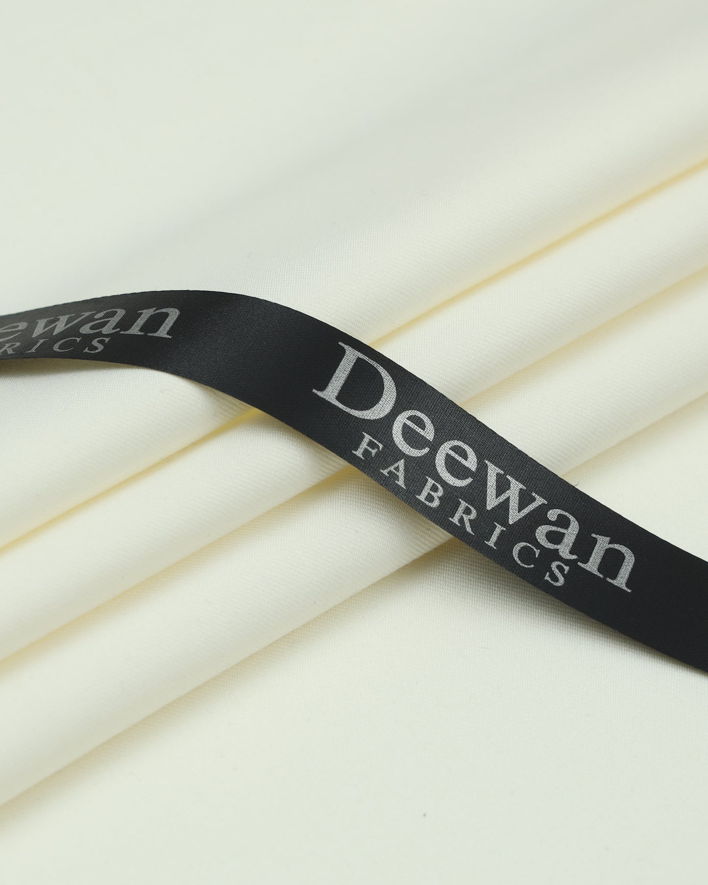 Off White - Blended Wash&Wear